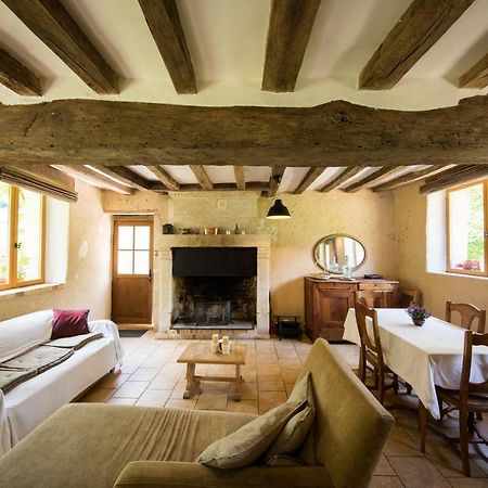 Holiday Home Le Vaugarnier Couture-sur-Loir Eksteriør billede